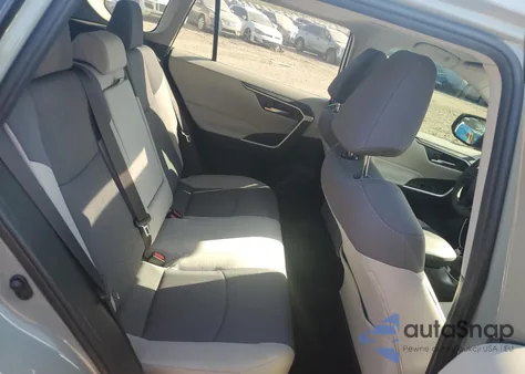 2019 Toyota Rav4 Xle z USA, uszkodzony, nr VIN JTMP1RFV0KD029903